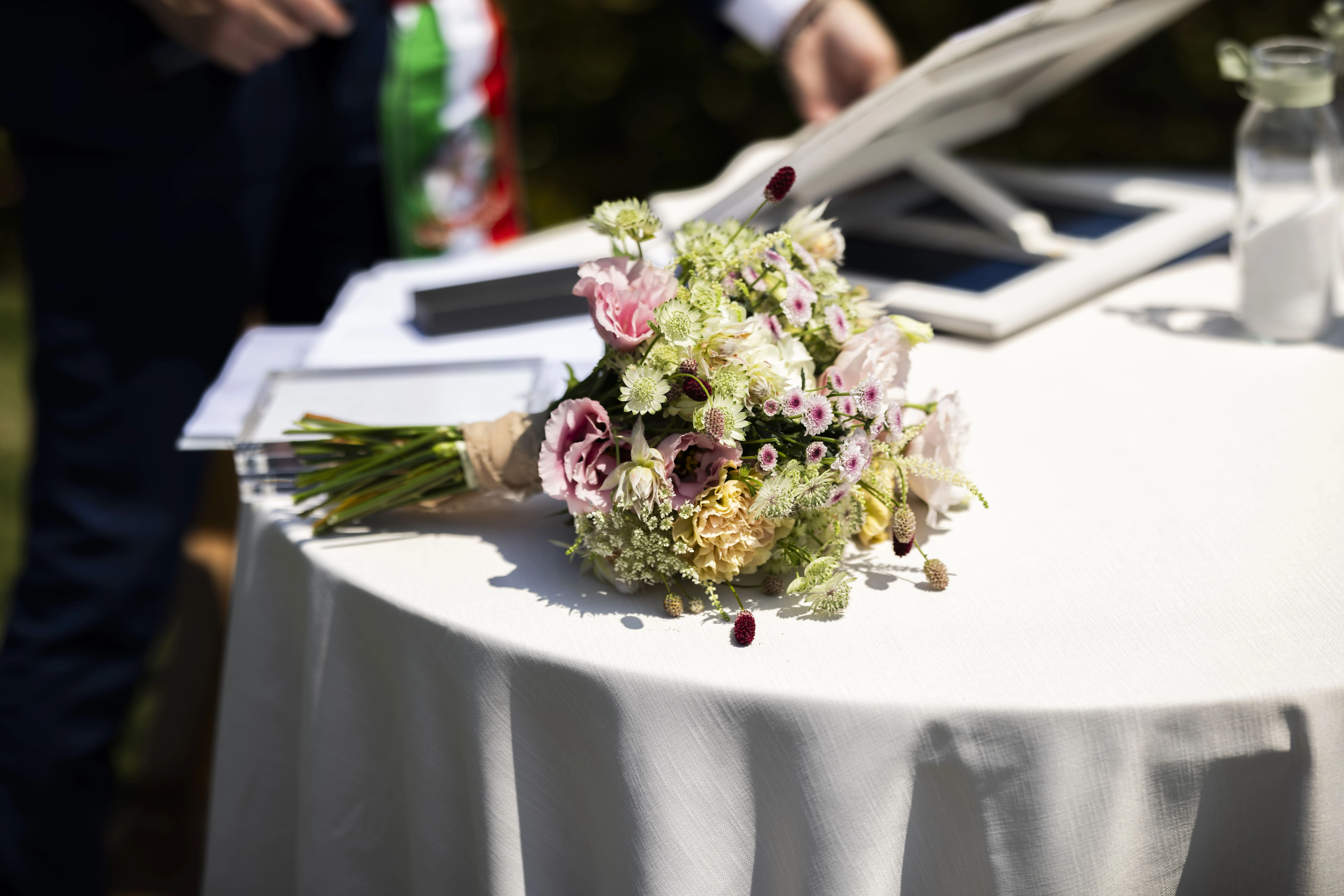 Working with Italian Wedding Vendors: A *Cultural Guide* for International Couples
